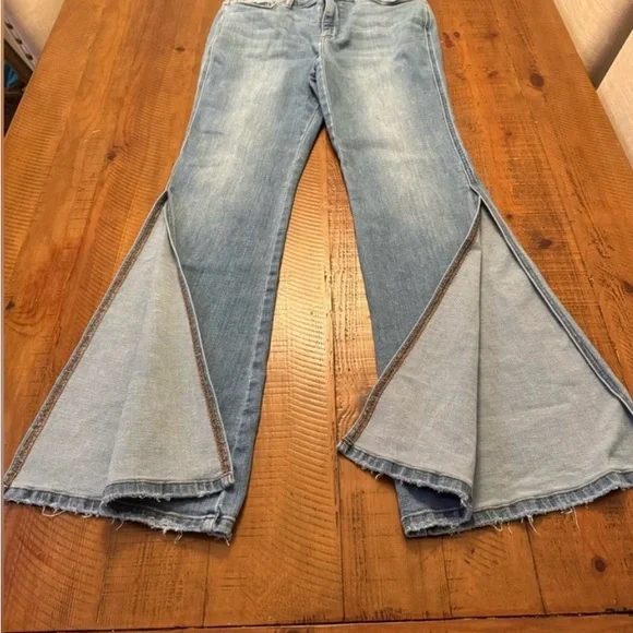 Judy Blue Jeans NWOT - Picture 4 of 10